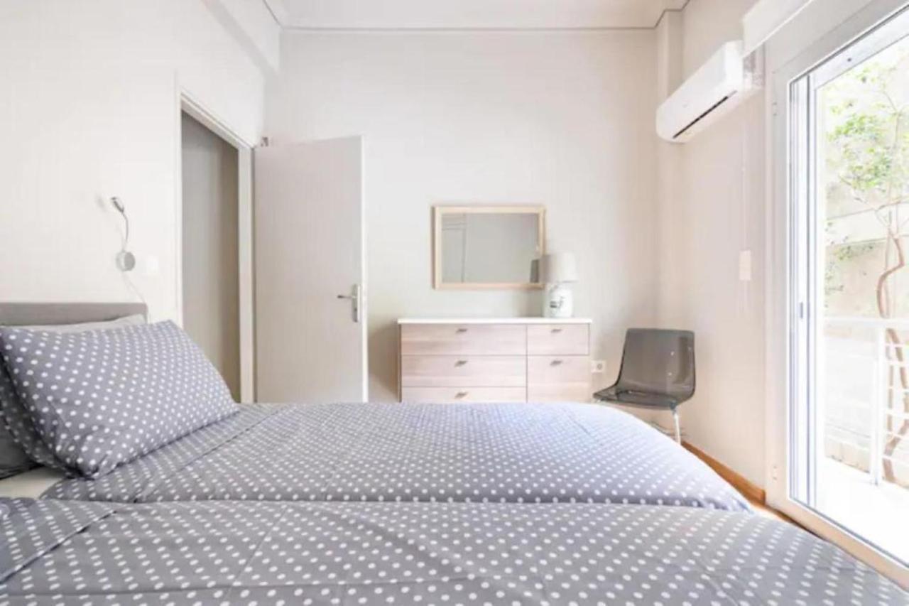 Flisvos Marina Refurbished Apartment Athen Eksteriør billede