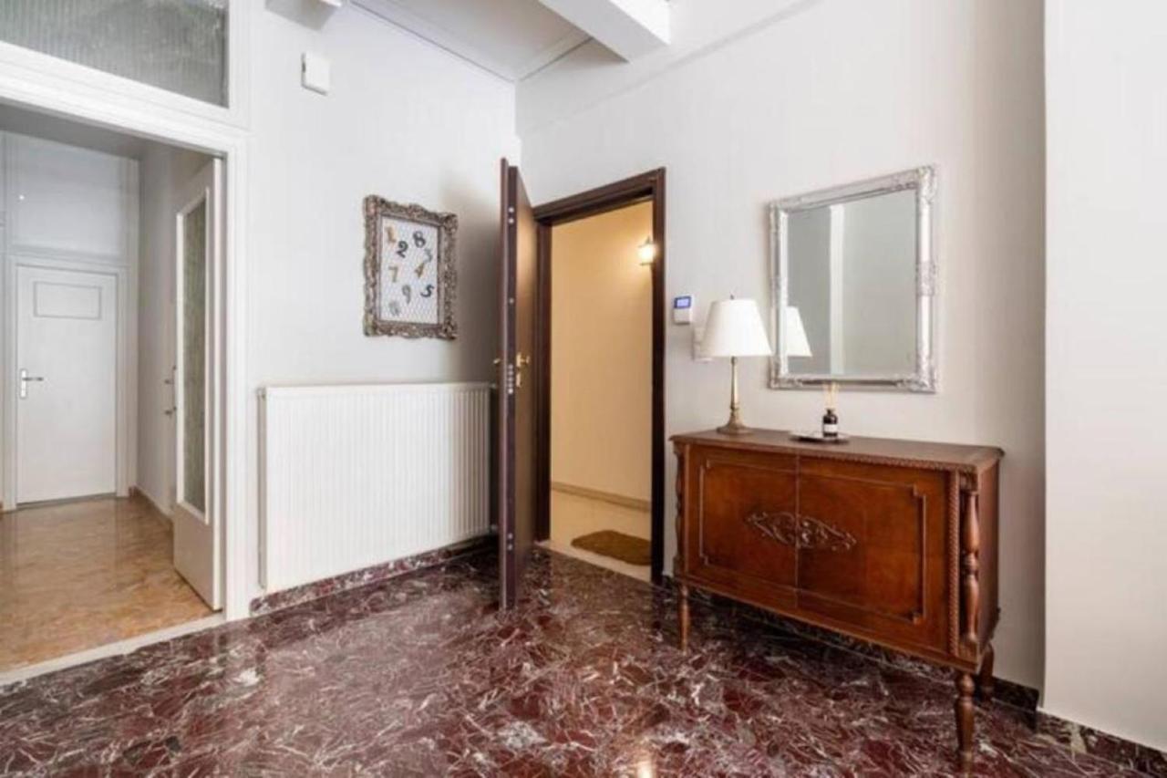 Flisvos Marina Refurbished Apartment Athen Eksteriør billede